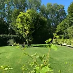 Alojamento de Acomodação e Pequeno-almoço L'oree De Giverny 3*