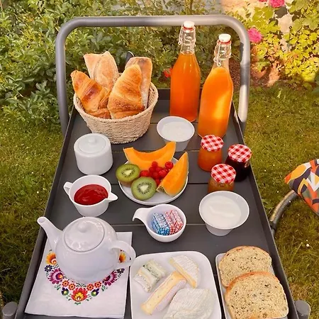 罗莉吉维尼酒店 3*