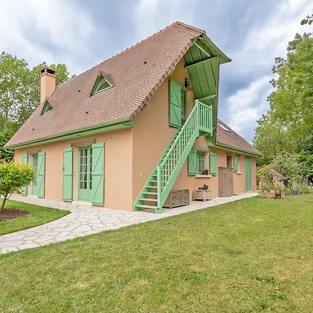 L'oree De Giverny Acomodação com café da manhã  3*