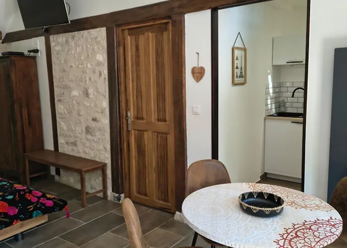 B&B 로레 드 지베흐니