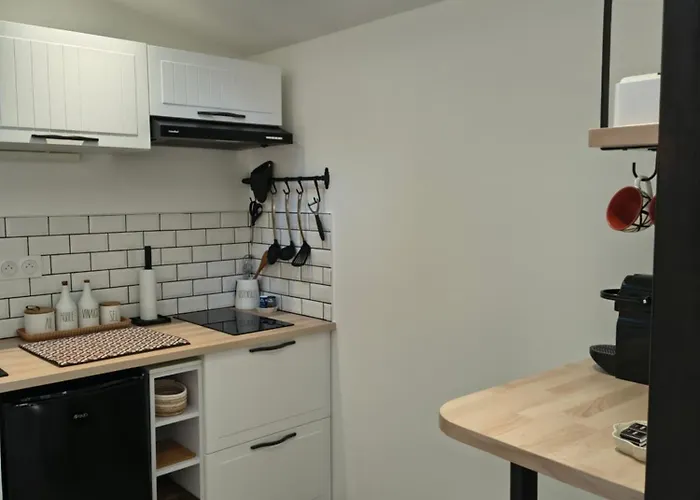 로레 드 지베흐니 3* Limetz